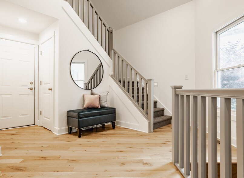 Building Photo - 1820 N 1100 E