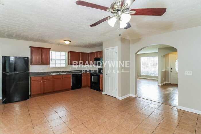 Building Photo - 3918 Tolliver Hills Dr