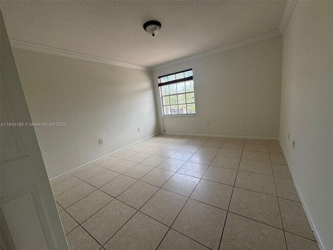 Building Photo - 16439 SW 28th Ct