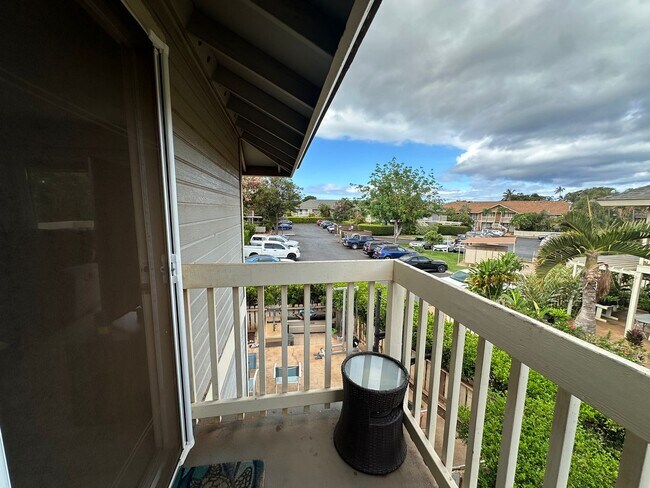 Building Photo - Upstairs Kihei Condo