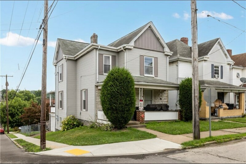 Primary Photo - 376 Maple Ave