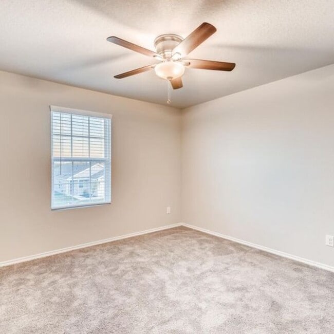 Building Photo - 8931 Lamus Wheel