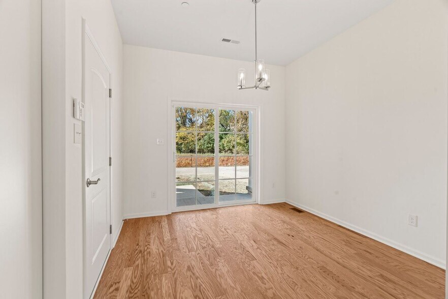 Building Photo - 2306 Palermo Dr