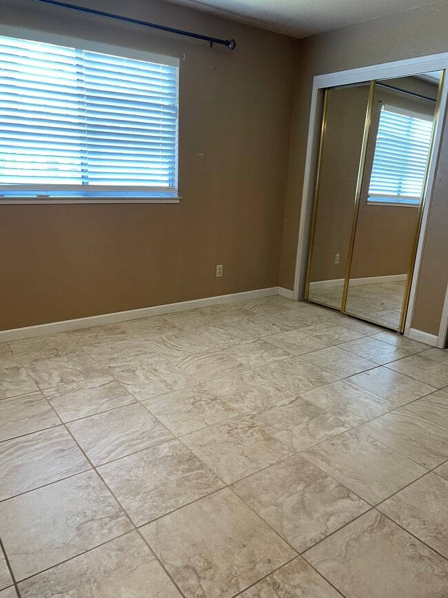 Building Photo - 3305 Sagittarius Ave