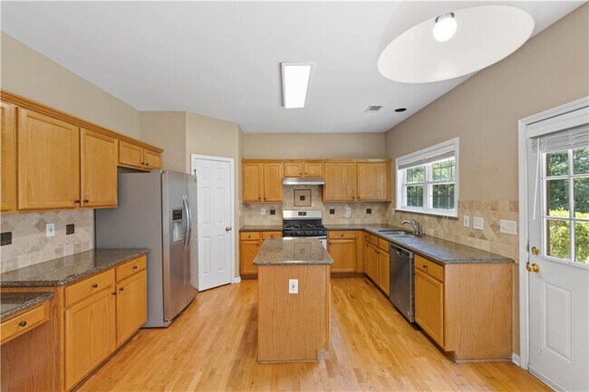 Building Photo - 5376 Amberden Hall Dr