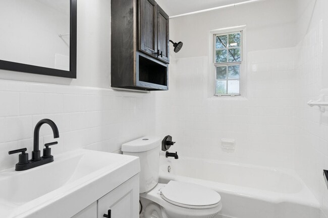 Building Photo - 55 Faris Cir