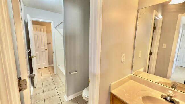 Building Photo - 4605 Park Side Dr