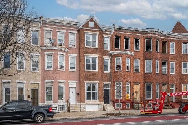 Primary Photo - Beautifully renovated single family home