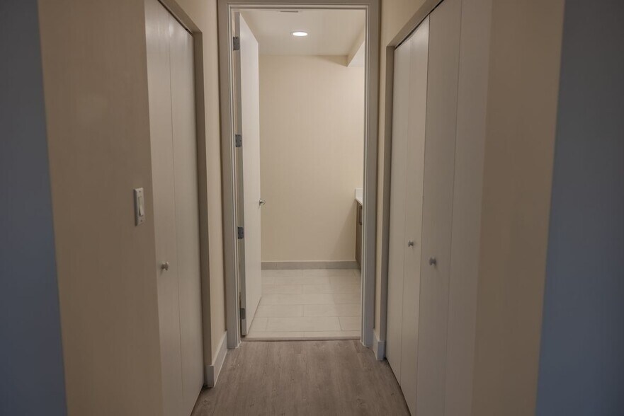 Building Photo - 26589-610 Rosewood Pointe Dr