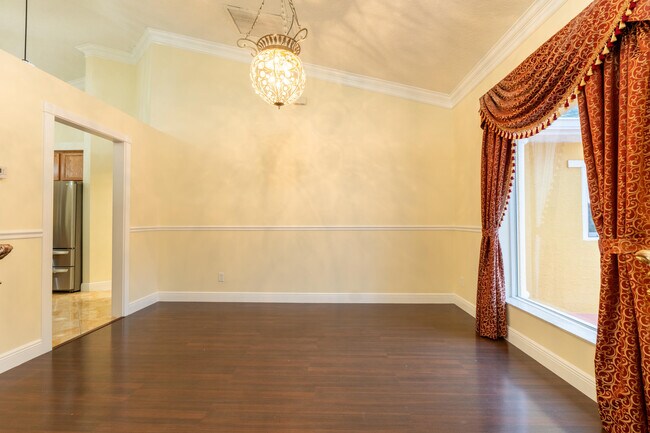 Building Photo - 2853 SE Melaleuca Blvd