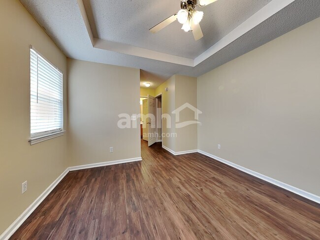 Building Photo - 20 Longleaf Cir