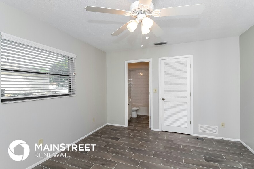 Building Photo - 141 Loyola Rd