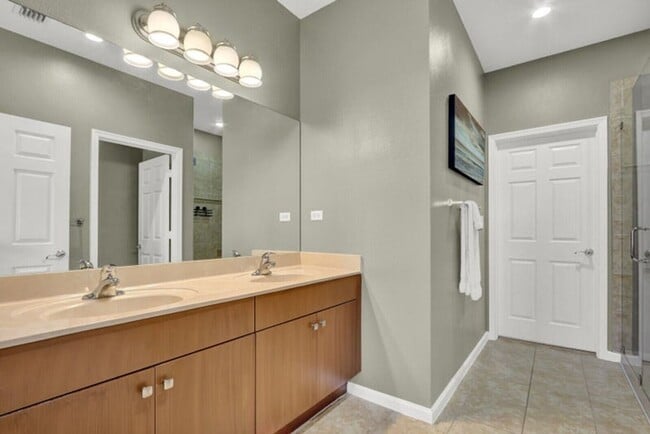 Building Photo - 136 Regions Way