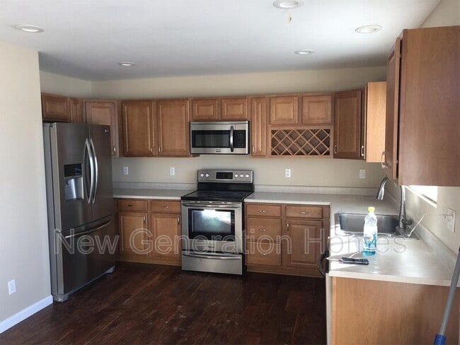 Building Photo - 815 Diamond Rim Dr