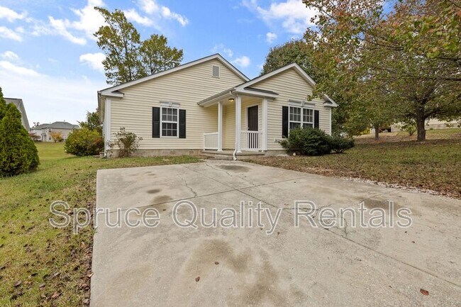 Building Photo - 3511 Thornwood Dr