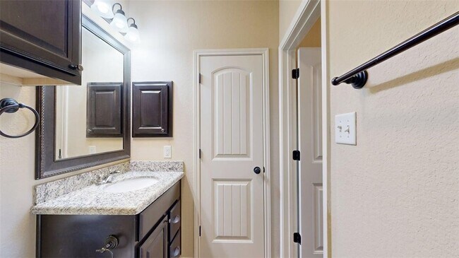 Building Photo - 3007 Towers Pkwy