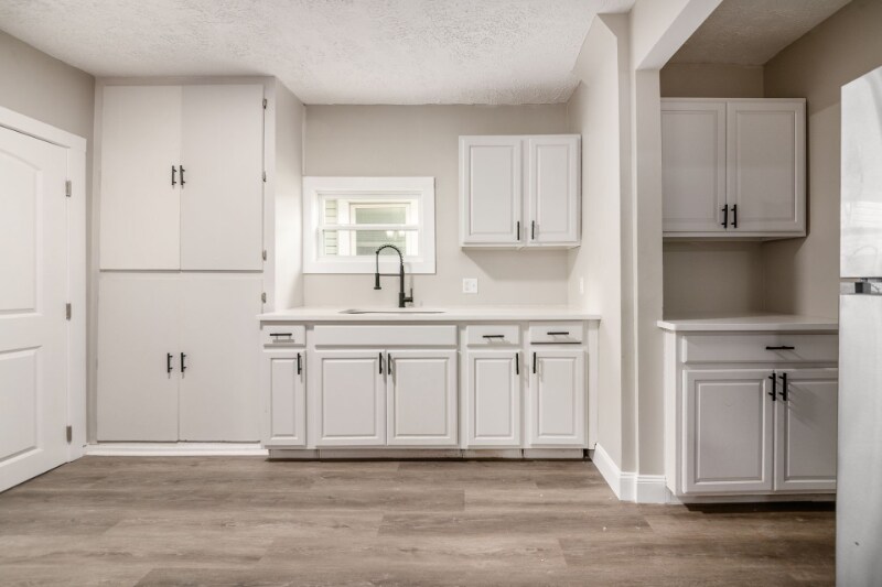 Building Photo - 960 Carpenter St