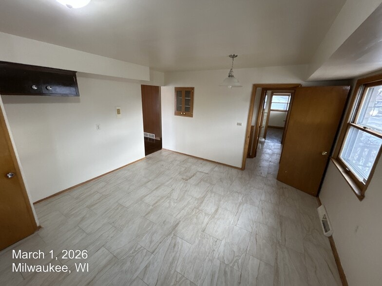 Building Photo - 7335 W Hampton Ave