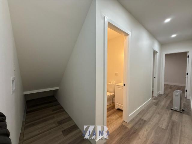 Building Photo - 2 bedroom in BROOKLYN NY 11203