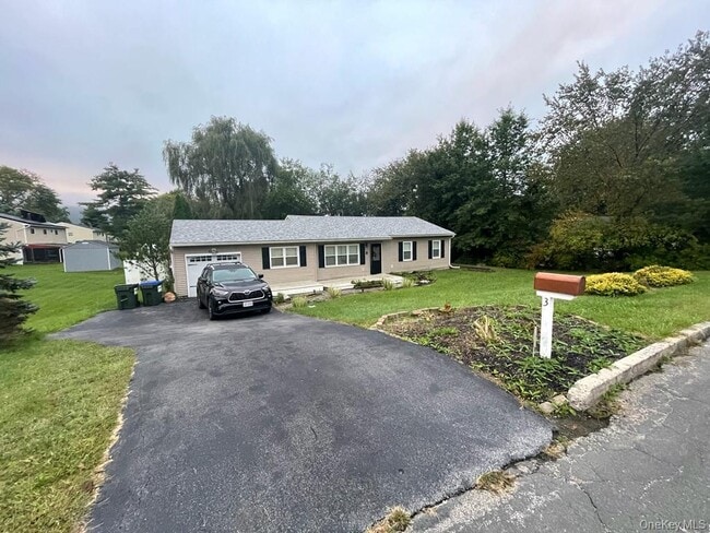 Building Photo - 3 Plymouth Rock Ct