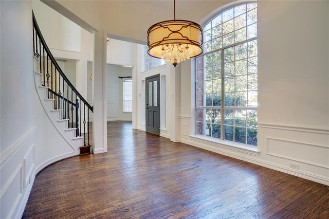 Building Photo - 1307 Normandy Dr