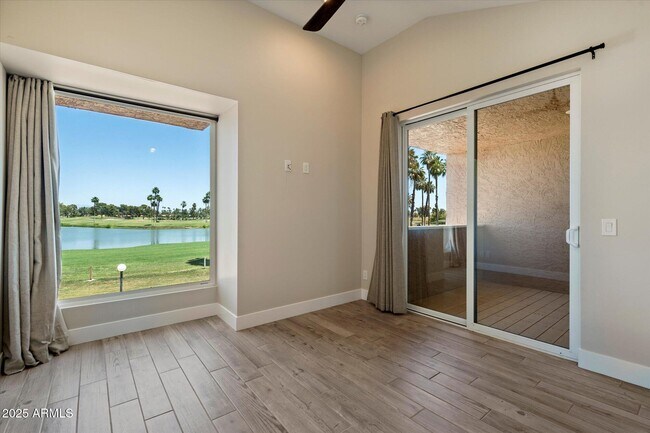 Building Photo - 7401 N Scottsdale Rd