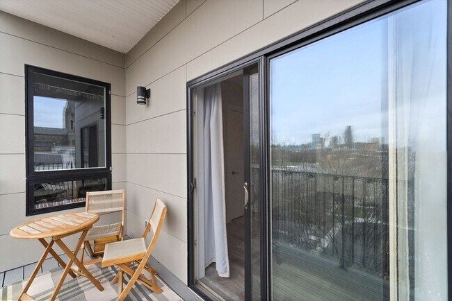 Building Photo - 1457 Tremont St