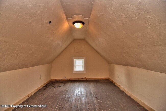 Building Photo - 1521 Pine St