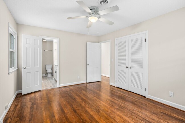 Building Photo - Beautiful Sherwood Location