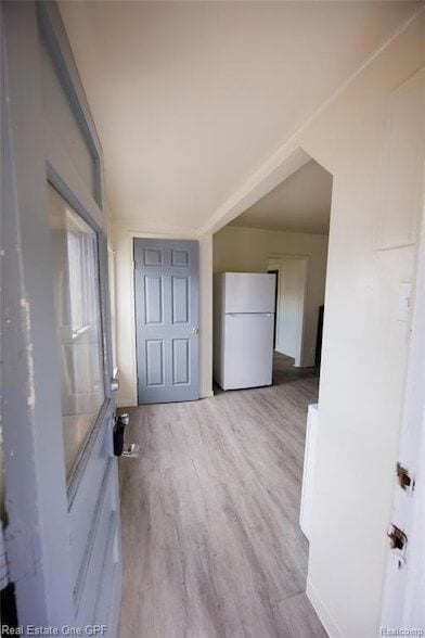 Building Photo - 8242 Maxwell Ave