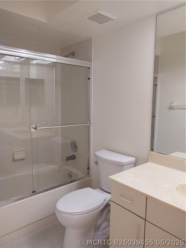Building Photo - 5801 Coach House Cir