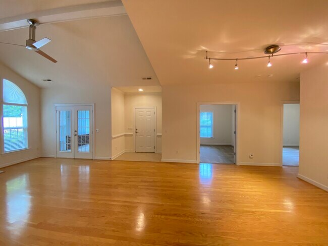 Building Photo - 4700 Ludwell Branch Ct