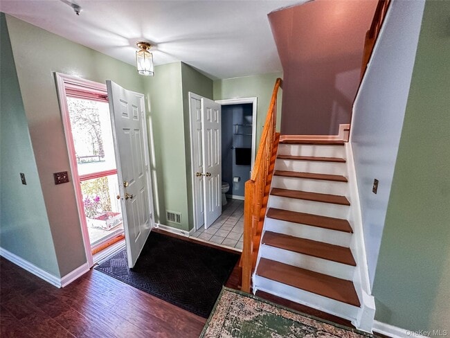 Building Photo - 29 Stone Creek Ln