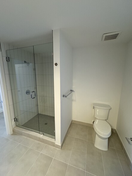 2nd Bathroom - 1620 NW 15th St