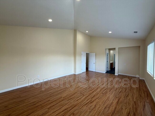 Building Photo - 1830 Persimmon Way