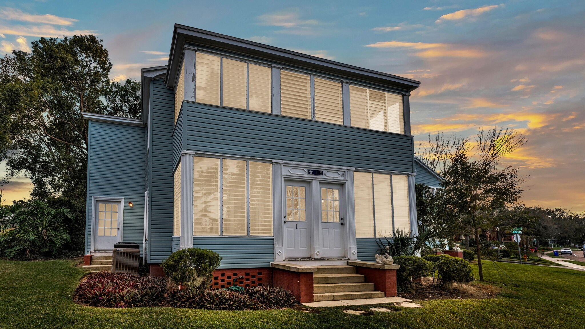 Building Photo - 119 Lake Morton Drive