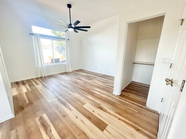 Building Photo - Stunning newly remodeled 3 bedroom 2 bathroom home!