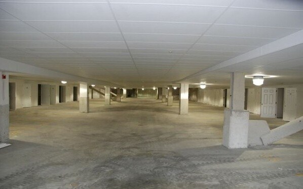 Building Photo - 114 Wyllis Ave