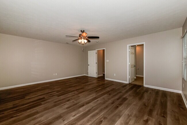 Building Photo - 8042 Grove Berry Way