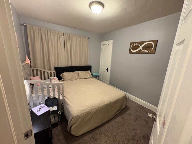 Building Photo - 1944 W 73rd St