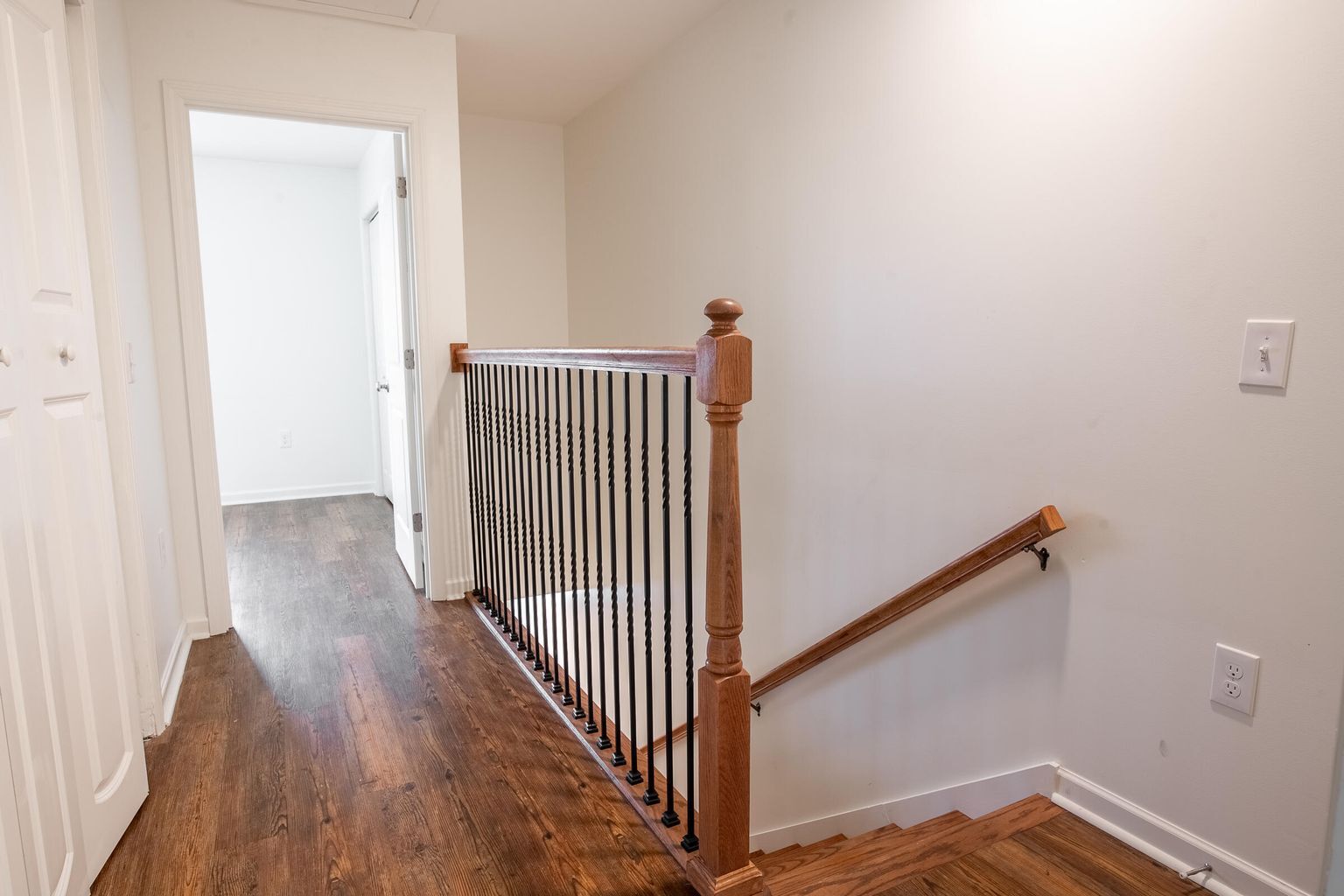 Building Photo - 274 Trunk St NE