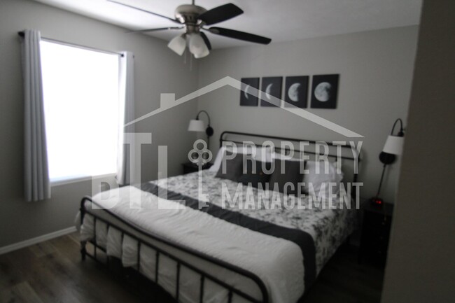 Building Photo - Beautiful Furnished 3 Bedroom Condo!