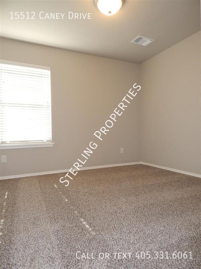 Building Photo - 15512 Caney Dr