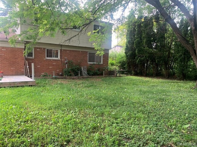 Building Photo - 3955 Helen Ave