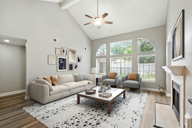 Building Photo - 5438 Garden Village Dr