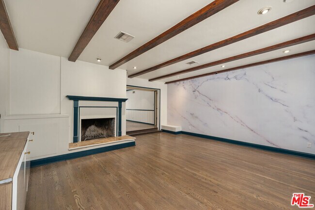 Building Photo - 22417 Dolorosa St
