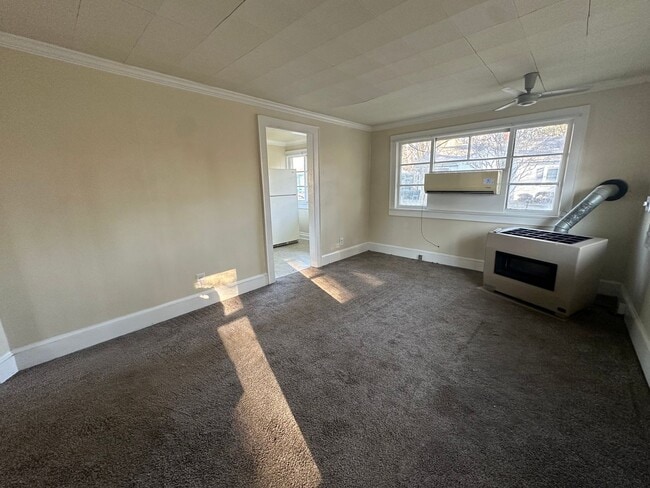 Building Photo - Affordable 2 Bedroom Home with Garage & Extra Space