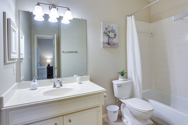 Building Photo - 5911 Indian Hills Ln