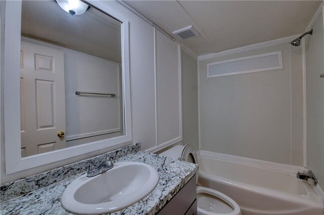 Building Photo - 136 Oyster Cir