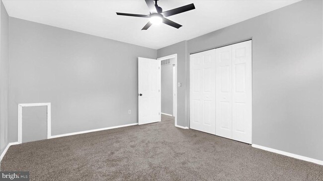 Building Photo - 8009 Nolcrest Rd